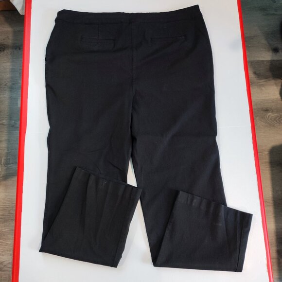 Izod golf active wear flat front pants black women's size 16 - Picture 3 of 12